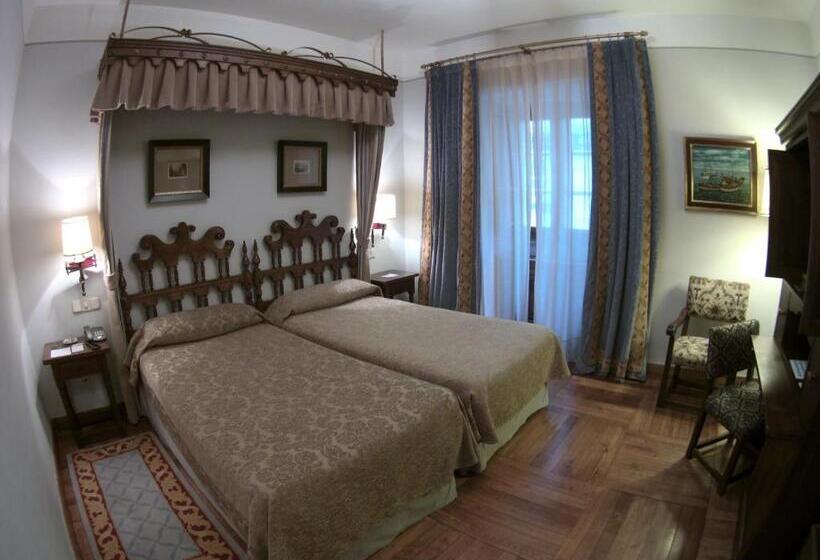 스탠다드 룸, Parador De Santiago   Hostal Reis Catolicos
