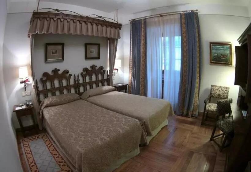 اتاق استاندارد, Parador De Santiago Hostal Reis Catolicos