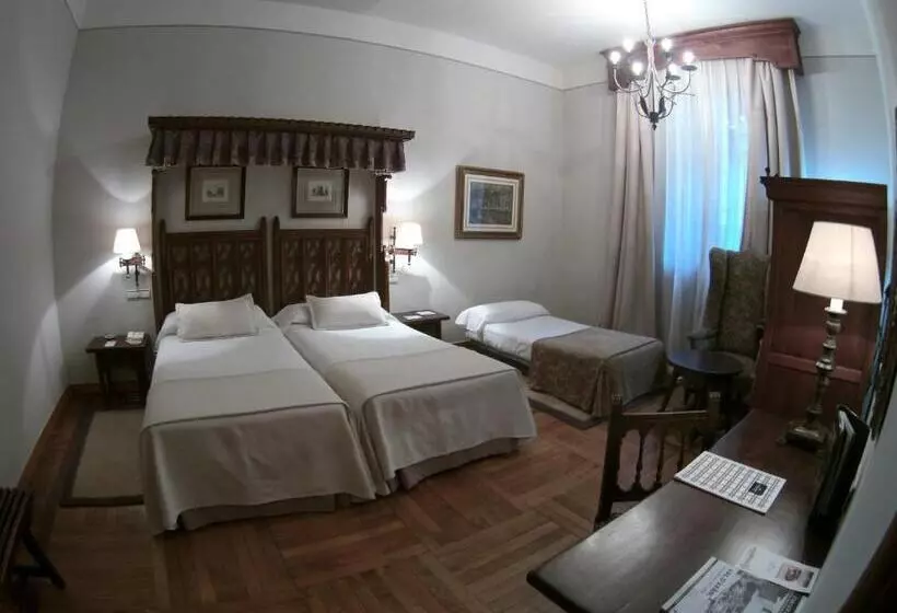 اتاق استاندارد, Parador De Santiago Hostal Reis Catolicos