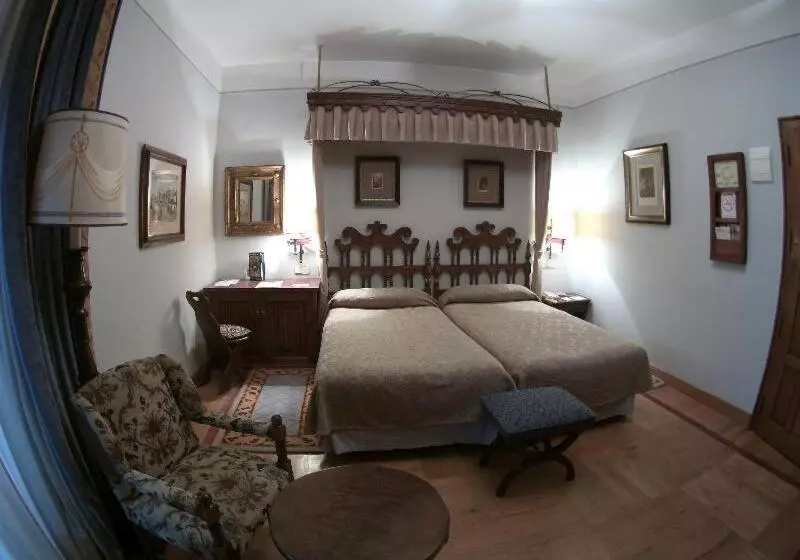 اتاق استاندارد, Parador De Santiago Hostal Reis Catolicos