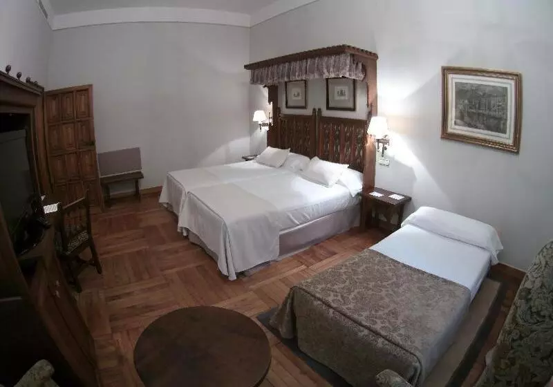اتاق استاندارد, Parador De Santiago Hostal Reis Catolicos