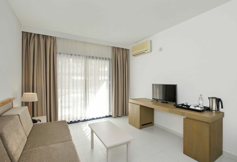 Полулюкс, Sol Sancti Petri Apart