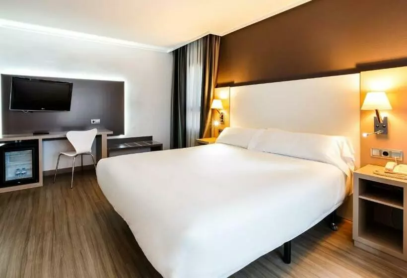 اتاق استاندارد, B&b Hotel Cartagena Cartagonova