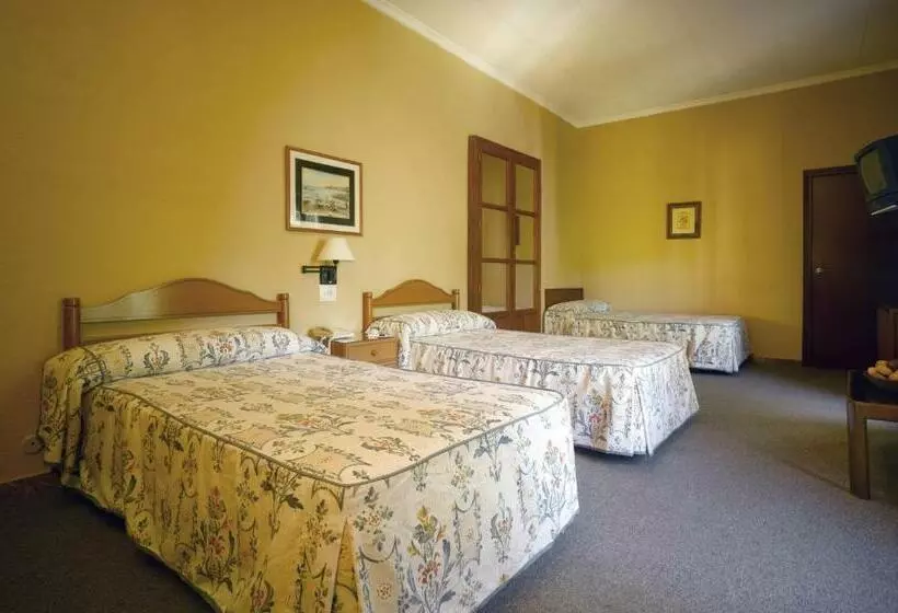 اتاق خانوادگی, Balneario de Archena  Hotel León