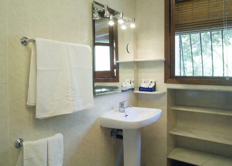 غرفة عائلية, Balneario de Archena  Hotel León