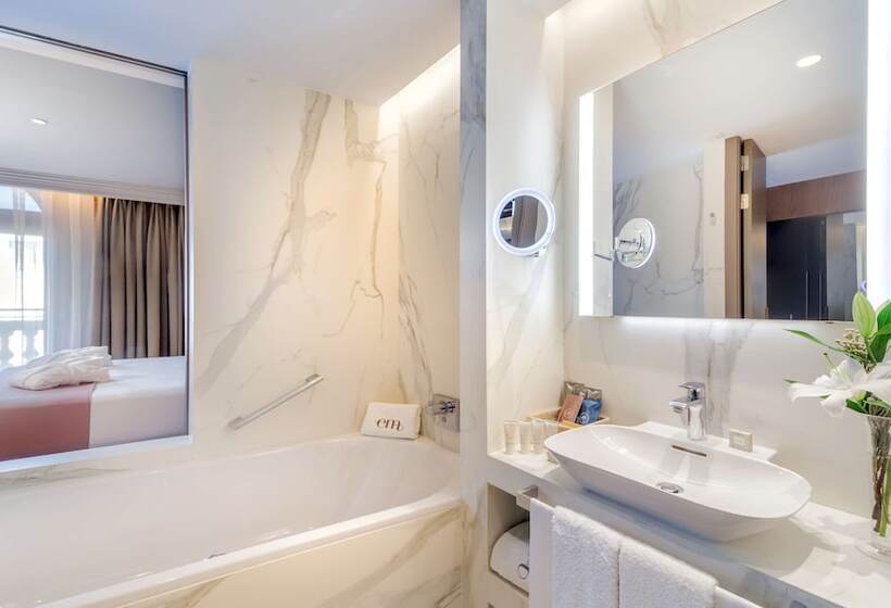 اتاق پریمیوم با بالکن, Barcelo Emperatriz
