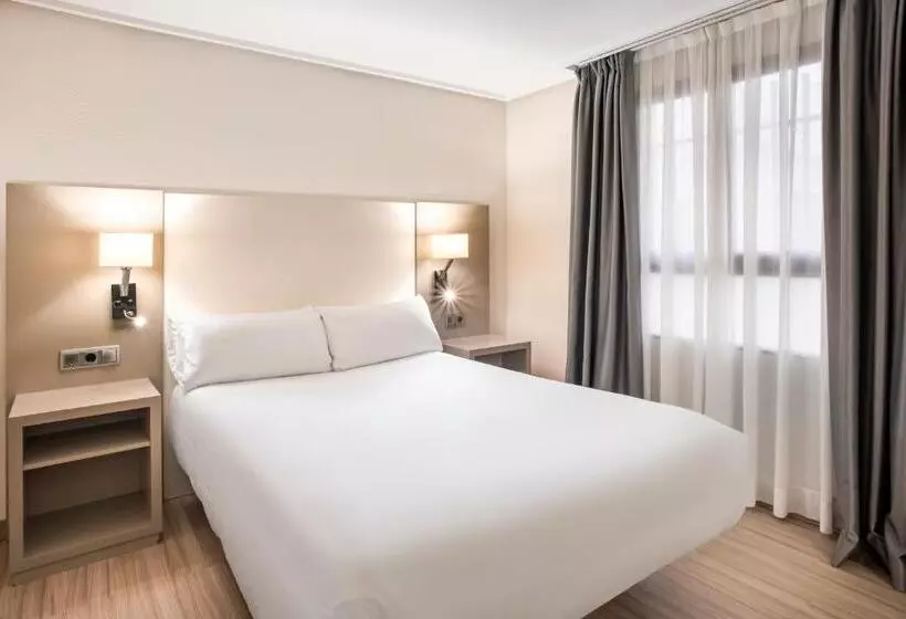 اتاق استاندارد یک نفره, B&b Hotel Cartagena Cartagonova