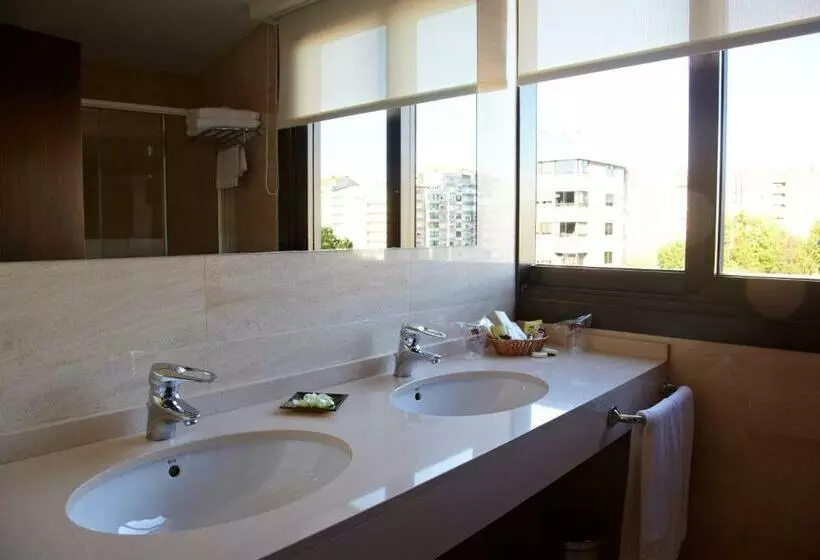 سوییت جونیور, Coia De Vigo