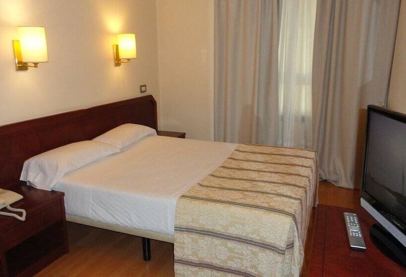 غرفة قياسية, Compostela Vigo