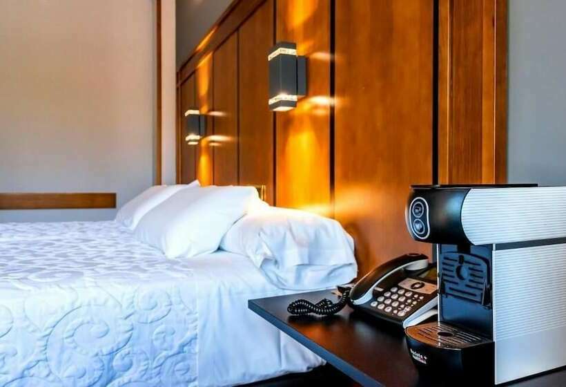 غرفة قياسية, Condestable Iranzo