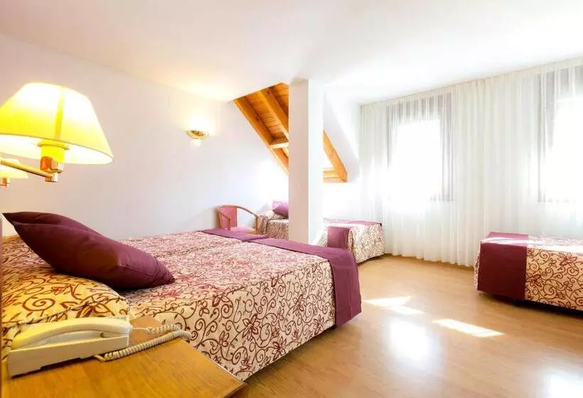 Chambre Quadruple Standard, Eth Solan & Spa