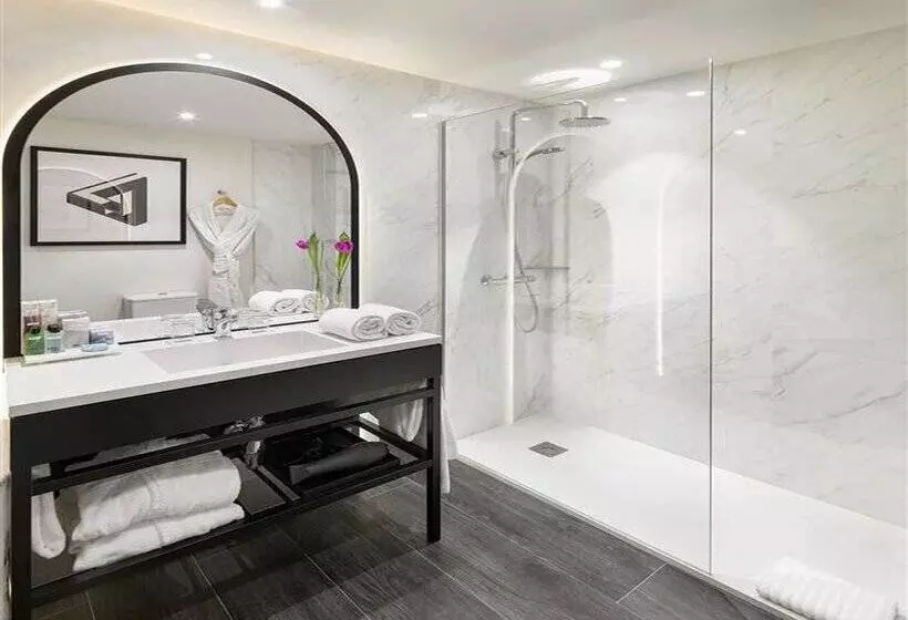 اتاق لوکس با تراس, H10 Puerta de Alcalá