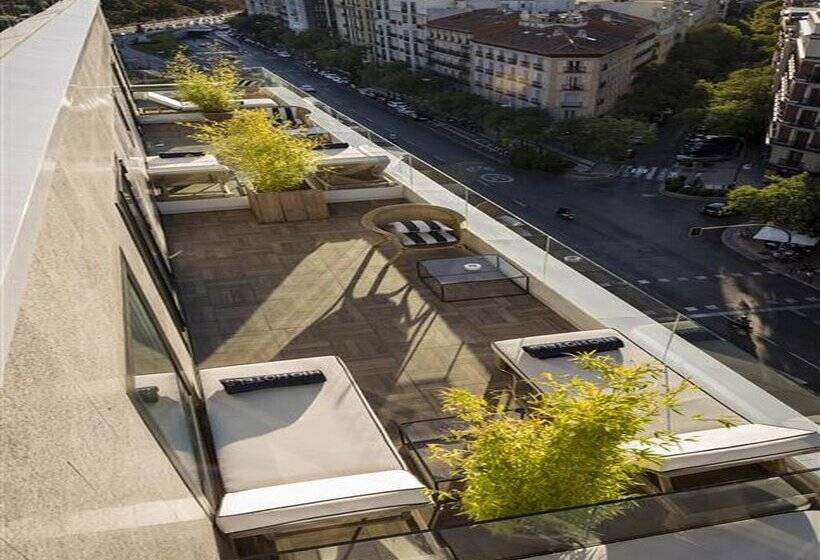 Номер Deluxe с Террасой, H10 Puerta de Alcalá