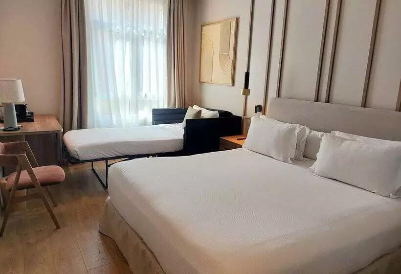 اتاق سوپریور, H10 Puerta de Alcalá