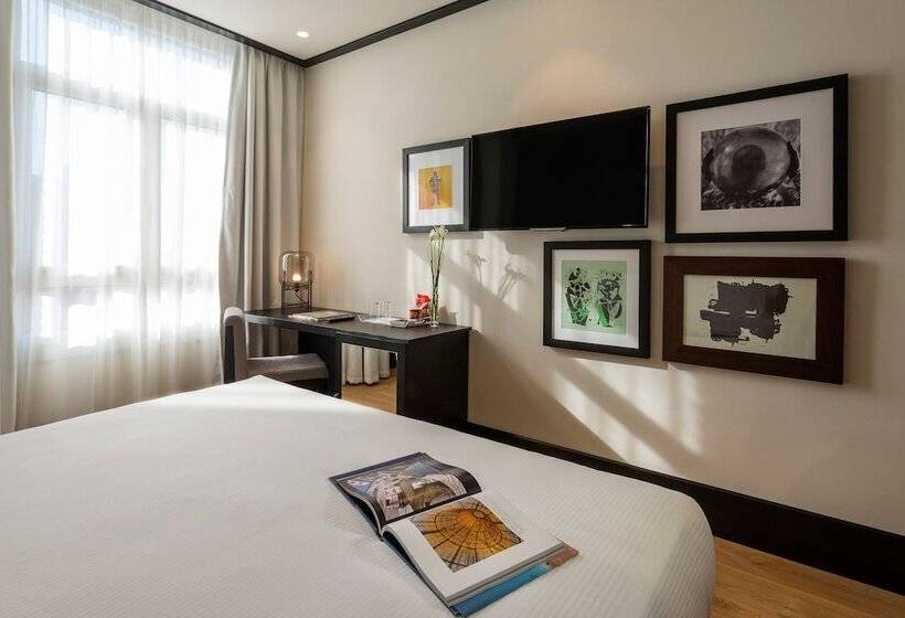 Номер Стандарт, H10 Puerta de Alcalá