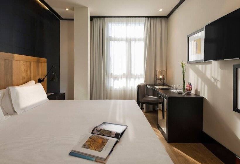 Номер Стандарт, H10 Puerta de Alcalá