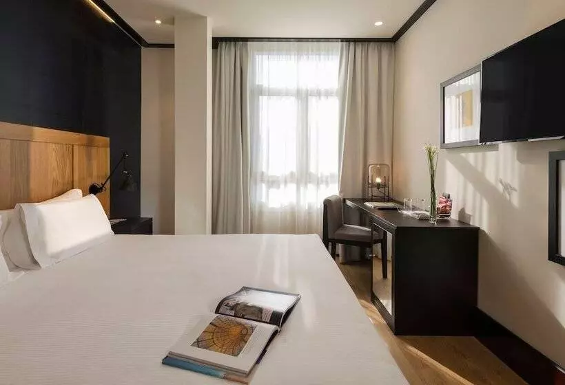 اتاق استاندارد, H10 Puerta de Alcalá