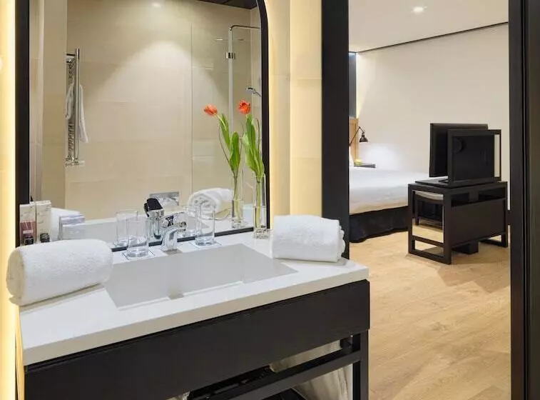 اتاق لوکس چهار تخته, H10 Puerta de Alcalá