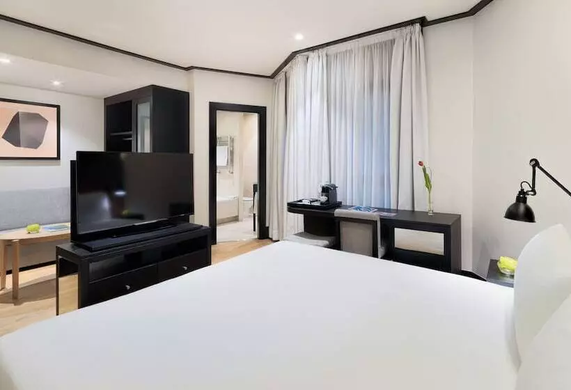 اتاق لوکس چهار تخته, H10 Puerta de Alcalá