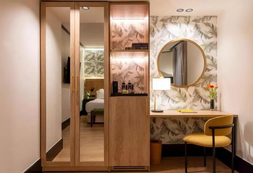اتاق لوکس با تراس, H10 Puerta de Alcalá