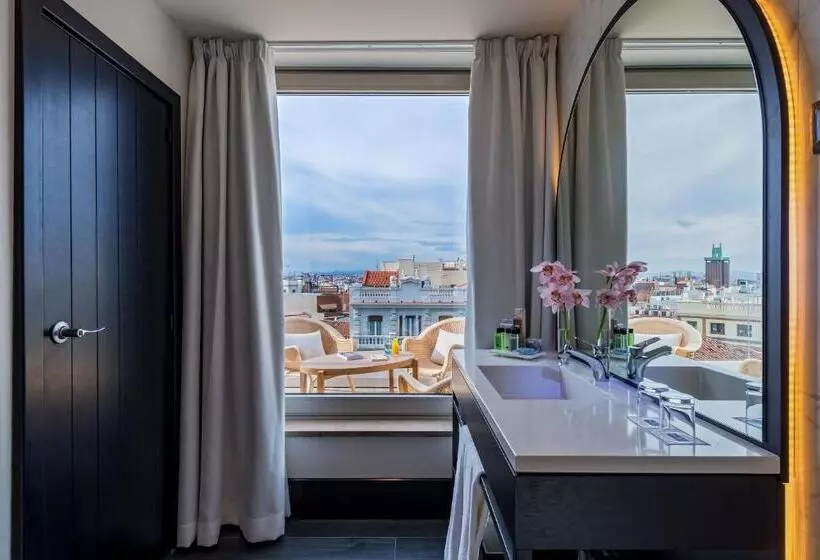 اتاق لوکس با تراس, H10 Puerta de Alcalá