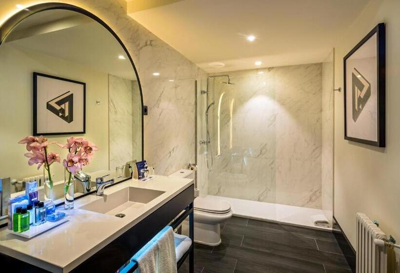 اتاق لوکس با تراس, H10 Puerta de Alcalá