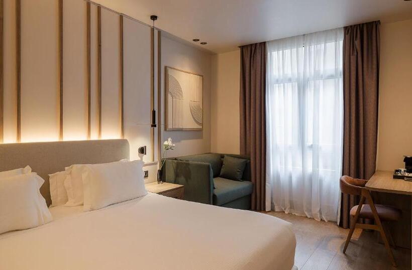 Семейный Номер, H10 Puerta de Alcalá