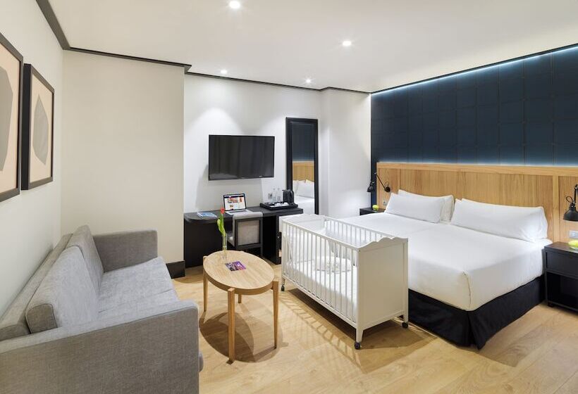 Номер Superior, H10 Puerta de Alcalá