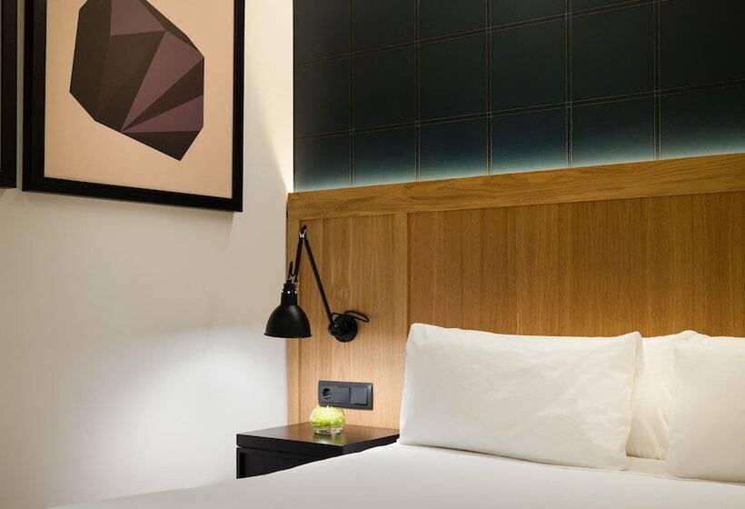 اتاق لوکس, H10 Puerta de Alcalá