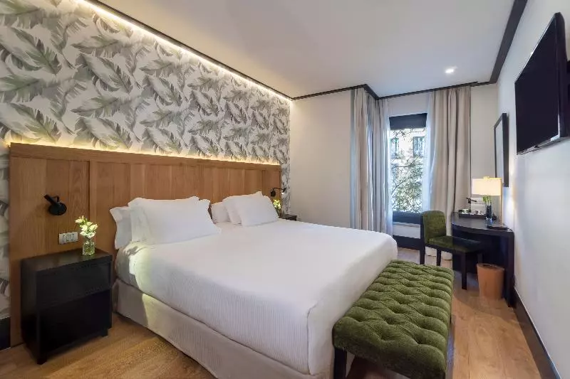 اتاق استاندارد با چشمانداز, H10 Puerta de Alcalá