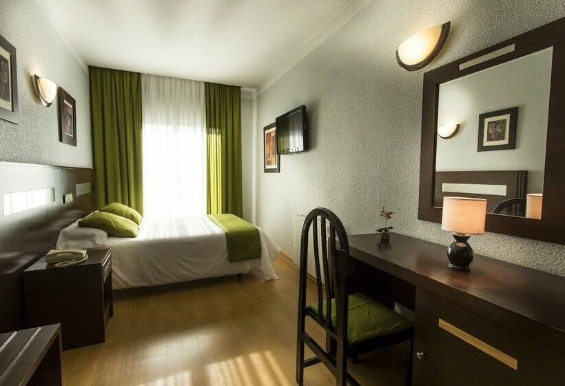 スタンダードルーム, Las Estrellas