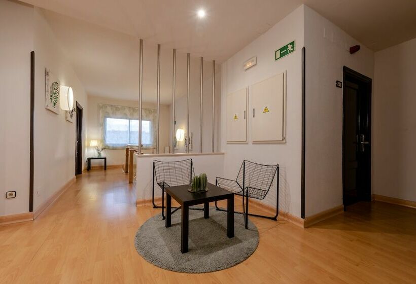 スタンダードルーム, Las Estrellas