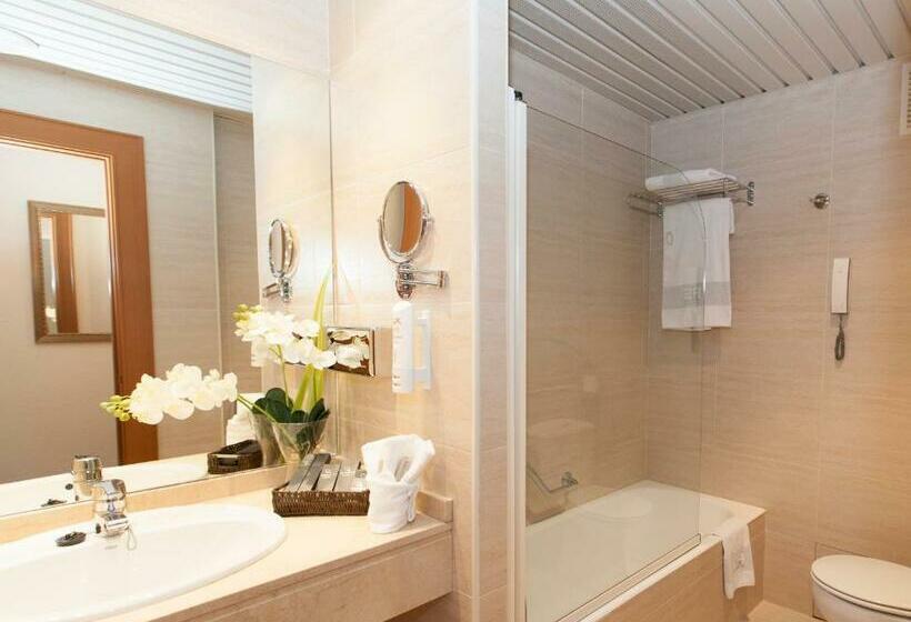 חדר אקונומי יחיד, Los Bracos