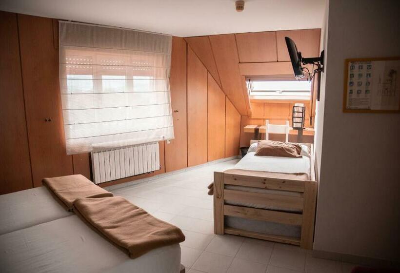 스탠다드 트리플 룸, Los Olmos