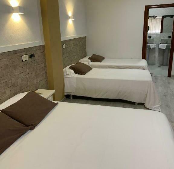 패밀리 룸, Los Olmos