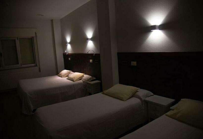 패밀리 룸, Los Olmos