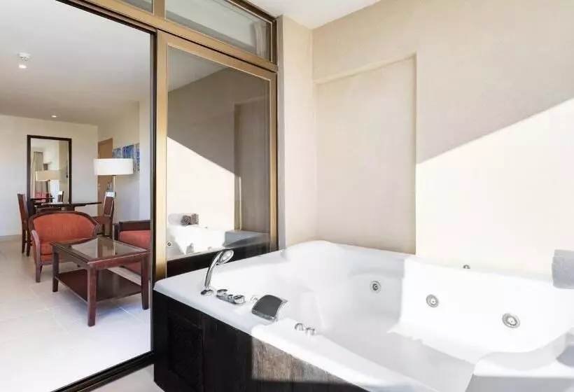 سوئیت با چشم‌انداز دریا و هیدروماساژ, Paradisus by Meliá Fuerteventura