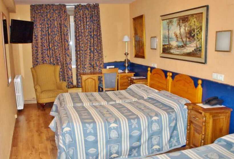 スタンダードトリプルルーム, Mur