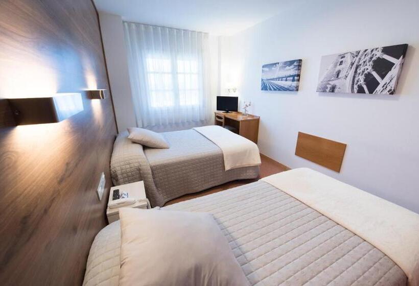 اتاق استاندارد, Nadal