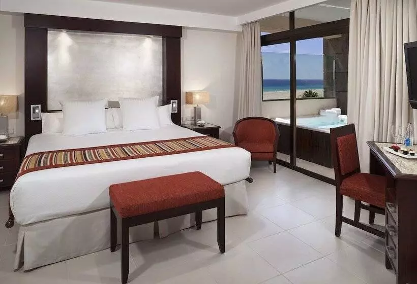سوئیت با چشم‌انداز دریا و هیدروماساژ, Paradisus by Meliá Fuerteventura