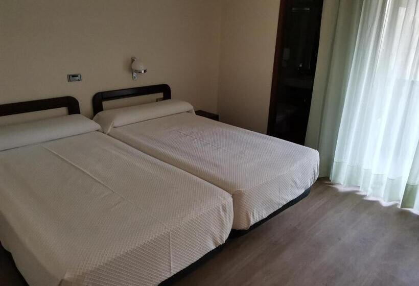 バルコニー付きスタンダードルーム, Parque Porriño