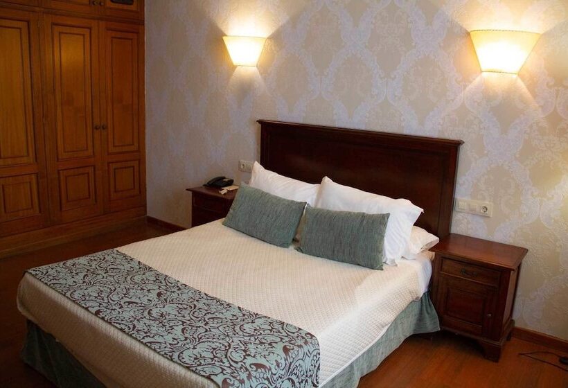 غرفة قياسية, Pazo O Rial