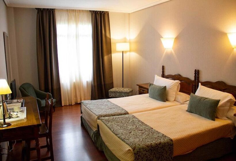 غرفة قياسية, Pazo O Rial