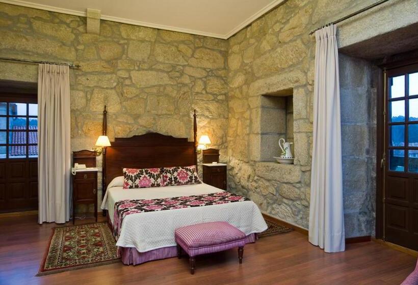 جناح, Pazo O Rial