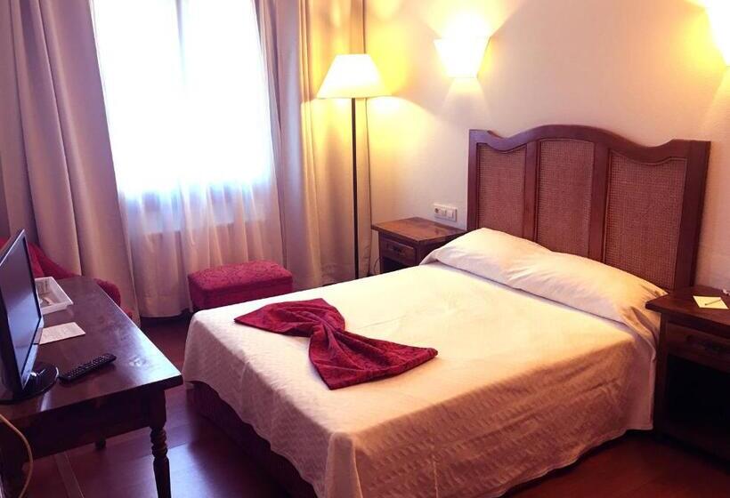 غرفة قياسية فردية, Pazo O Rial