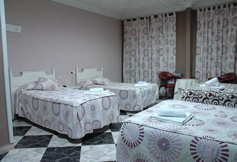 スタンダード４人部屋, Plaza Manjon