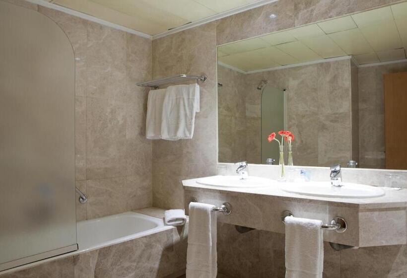 스탠다드 트리플 룸, Praga