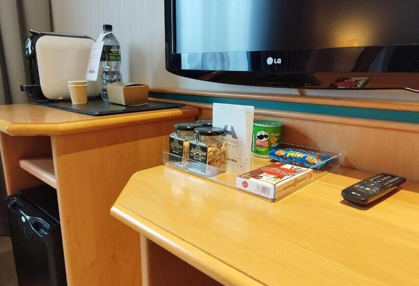 수피리어 룸, Praga