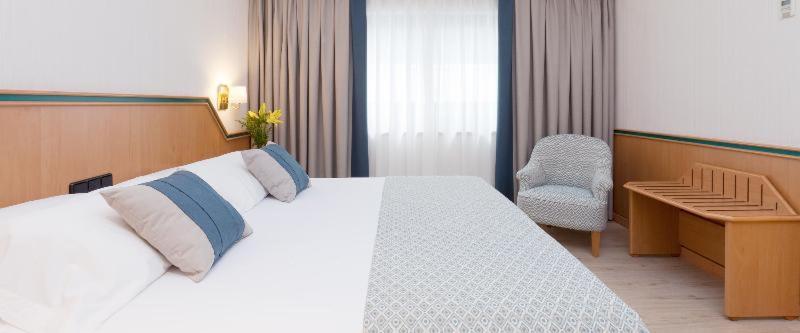 수피리어 룸, Praga