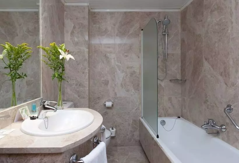 Quarto standart individual, Praga